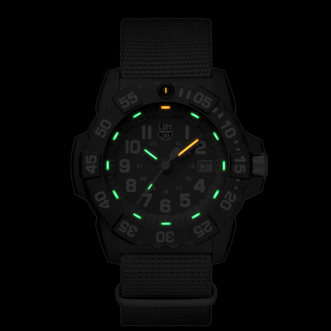 Luminox 3517 deals