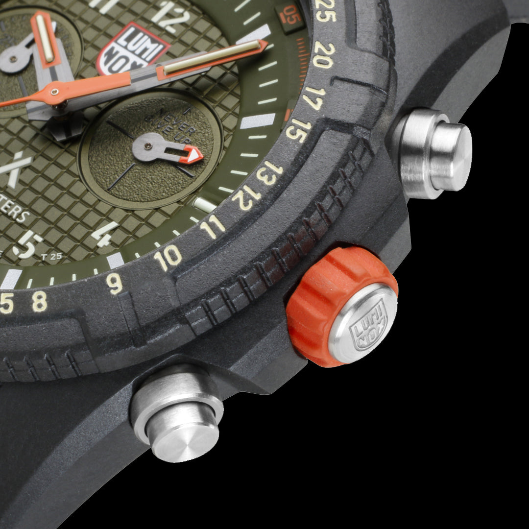 Bear Grylls Survival LAND - 3797.KM – Shop Official Luminox
