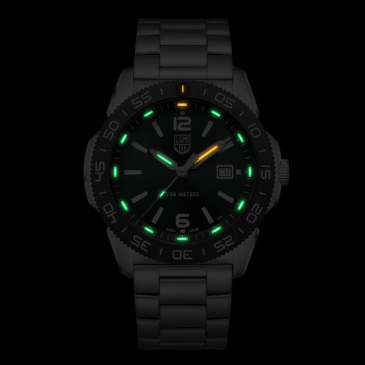 Pacific Diver Series - 3137