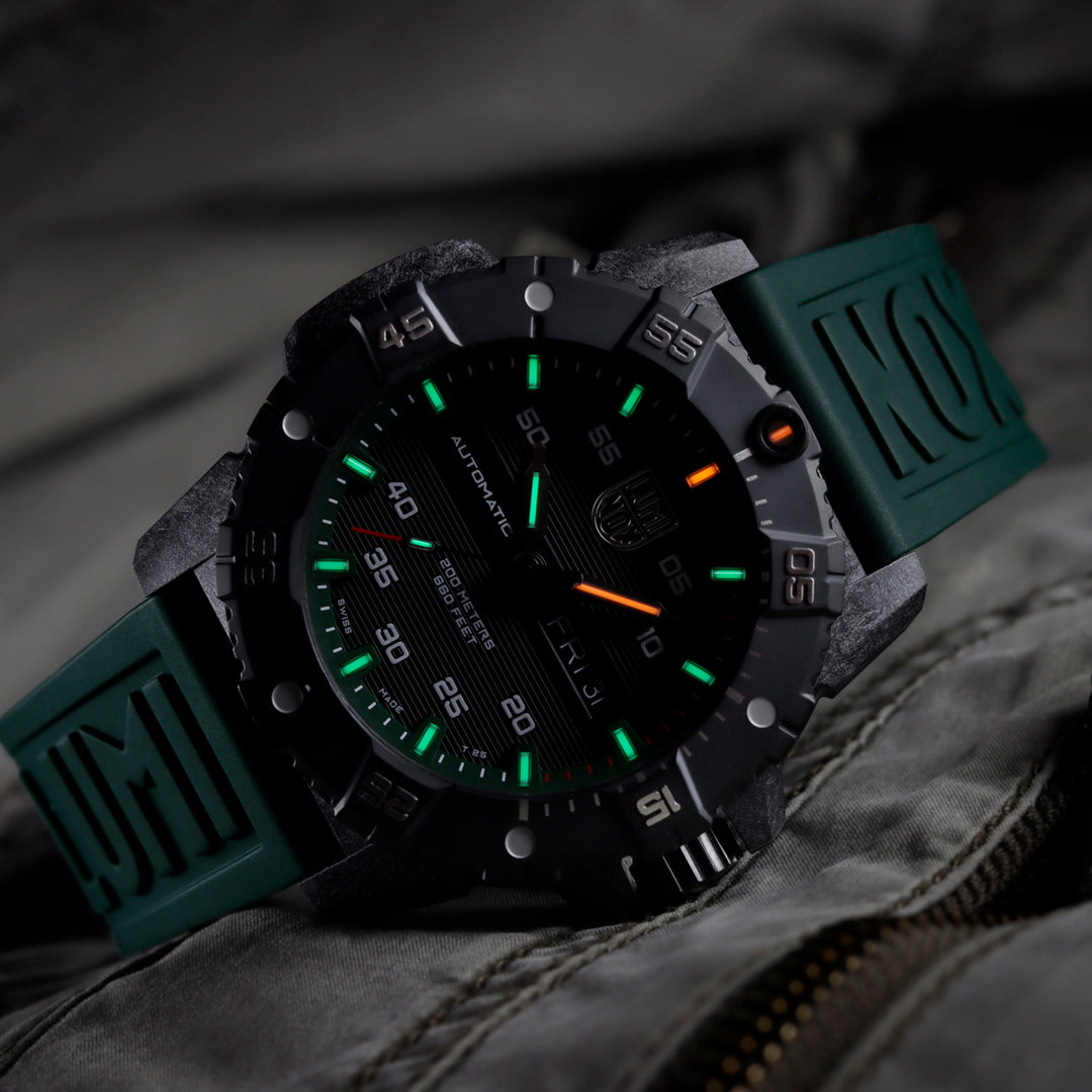 Master Carbon SEAL Automatic Series - 3877